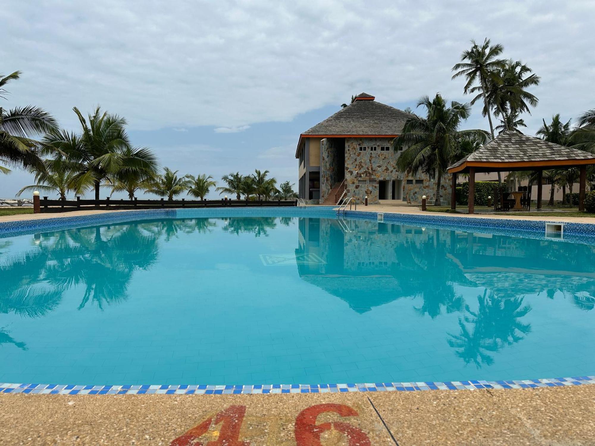 Elmina Bay Resort Exterior photo