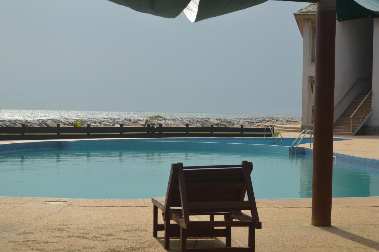 Elmina Bay Resort Exterior photo